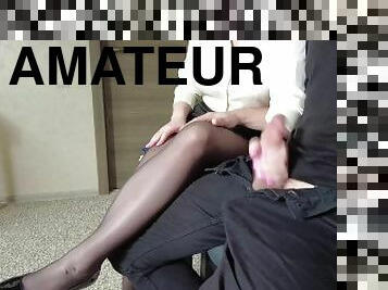 gros-nichons, bureau-office, collants, secrétaire, amateur, babes, ejaculation-sur-le-corps, branlette, pieds, en-nylon