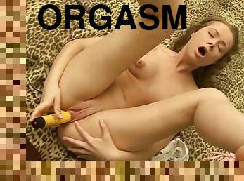 Hot Teen Orgasms with Yellow Dildo