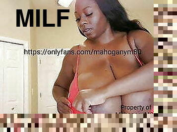 gros-nichons, énorme, milf, black, belle-femme-ronde, naturel, américaine, seins, massive, bikini