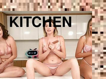 Anny Aurora, Gizelle Blanco and Freya Parker use sex toys and even the kitchen sink live on Jerkmate