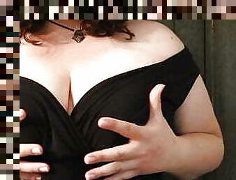 Teasing my Boobs - Titten Teaser, german amateur BBW