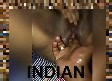 gros-nichons, orgasme, giclée, femme, milf, maison, maman, indien, doigtage, ejaculation