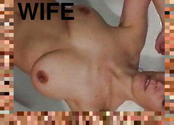Piss on wife&#039;s pussy
