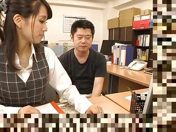 Pretty asian working lady Ki Hanyuu deepthroats her horny colleague's dick
