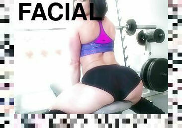 A messy facial for Kendra Lust after fucking in the gym