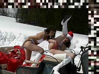 Hot girls toy their asses outdoors in winter time