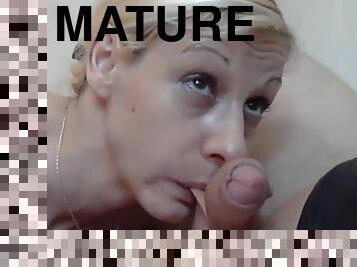 Sexy mature milf sucks a big cock