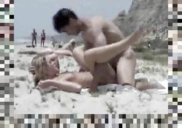 Voyeurs on the beach is spying around for hotties