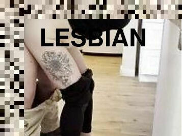 חובבן, לסבית-lesbian, זוג, מטבח, זיונים, דילדו, פטיש, השתלטות, קשוח