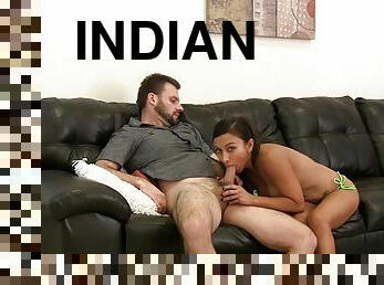 Indian Mom Jasmine Gives An Amateur Handjob Fellatio