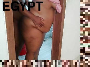 Fucking A Egyptian stepmom in the bathroom while she masturbates and washes her bra