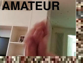 amateur, ejaculation-sur-le-corps, énorme-bite, gay, branlette, jeune-18, ejaculation, européenne, euro, solo