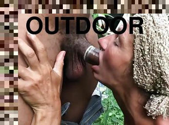 Elderly White Hooker Paid To Get Bbc Buttfuck While Outdoor