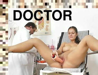 Comes To Her Gyno Doctor - Jennifer Amton