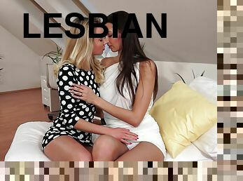 Sexy Lesbians Give Each Other The Hottest Asslicks