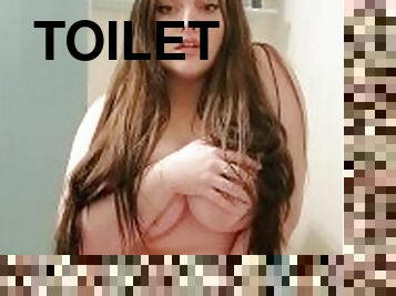 tettone, urina, amatoriali, ragazze-giovani, donne-grasse-e-belle, naturali, toilette, bianche, brunette