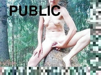 cul, masturbation, orgasme, en-plein-air, public, milf, petite, fétiche, solo, forêt