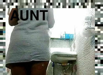 Desi aunty fingering in her bathroom