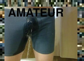 pisser, amateur, sale, coquine, fétiche, solo