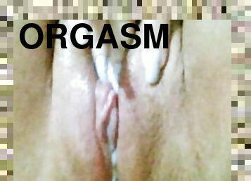 Fat juicy pussy orgasm on camera... +56975000504 for more ????
