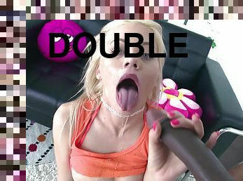 Alex Jones And Riley Steele In Sexy Blonde Gets A Mouthful