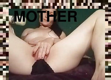 masturbācija-masturbation, amatieris, māte, spēļmanta, māte-mom, netīrs, pov, biksītes, sperma, māte-mother