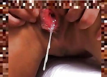 Free Close Up Vid of a Shaved Pussy Getting Creampied