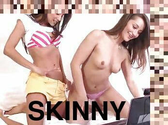 Slim pretty girls on webcam finger pussies