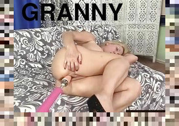 Blonde Old Woman Cala Craves Drills Her Pussy With The Fucking Machine