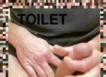badning, kæmpestor, onani, orgasme, amatør, udløsning, kæmpestor-pik, afrivning, liderlig, toilet