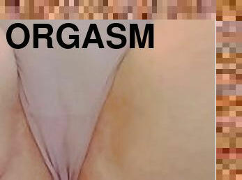 Close up Orgasm as I watch lesbian porn