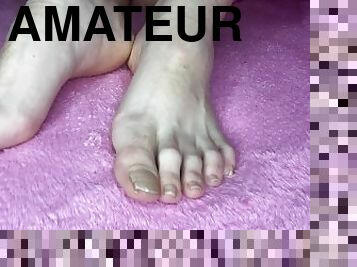 closeup foot worship amateur big feet