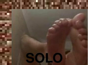 Showing off my soles turns me on.