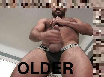 Muscle Bear Solo Jerk Off