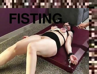 ekstrem, fisting, amatør, hjemmelavet, bdsm, fetish, bondage, brunette, smæk, tatovering