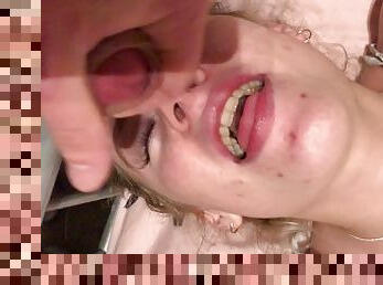 amateur, babes, fellation, ejaculation-sur-le-corps, ados, maison, compilation, hirondelle, point-de-vue, sur-le-visage