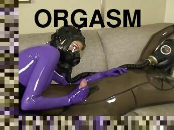 Sex In Full Latex And Gasmaks
