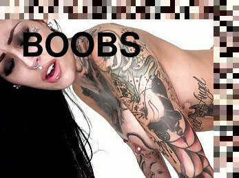 Lavishly tattooed slut with big boobs gets fucked balls deep