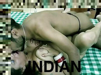 Indian Hot Milf Aunty Xxx Hot Sex With House Servant !! Hindi Full Hd Sex