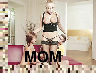 Mom gives some lessons in lust
