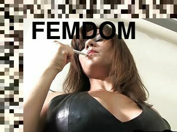 amatör, milf, bdsm, smutsig, fetisch, ensam, rökning, dominans, brunett, femdom