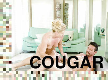 Cougar masseuse India Summer milks jizz with help of oil