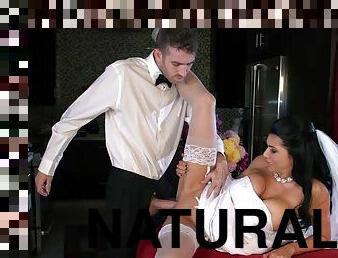 Novia Romi Rain se toma el monster pollas de su ex por la boca y por el coo