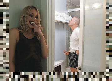 Hot blonde Khloe Kapri enjoys hardcore fuck in bathroom