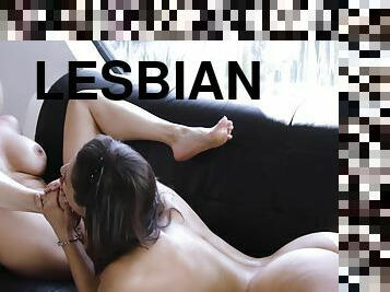 כוס-pussy, לסבית-lesbian, מעשןנת, מגולח, רגליים