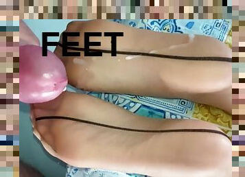 compilation, pieds, fétiche, branlette-avec-les-pieds, en-nylon, taquinerie