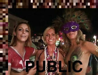 Body Paint Key West Chicks - public erotic video