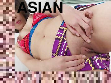 Asian whore n bikini  masturbation her shaved cunt