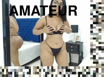 Big butt amateur webcam show