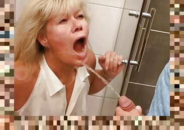 German mature Housewife fucks  guy and caught from husband